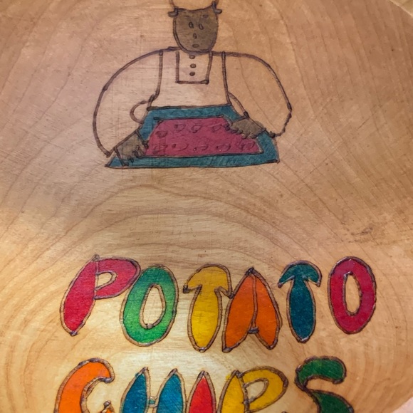 Vintage Hard Wood Potato Chip and Snack bowls - Picture 7 of 9